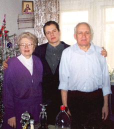 I, my mother Nadezhda and my father Vlaadimir