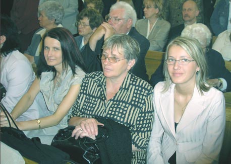 Tomasz's mother Krystina and sisters Izabella and Monika